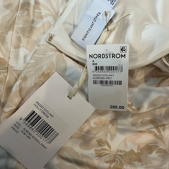 NWT Significant Other “Holly” cutout halter dress - Picture 5 of 6